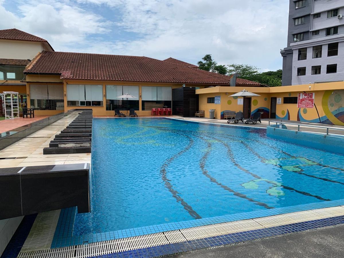 Afamosa Dsavoy Condotel *