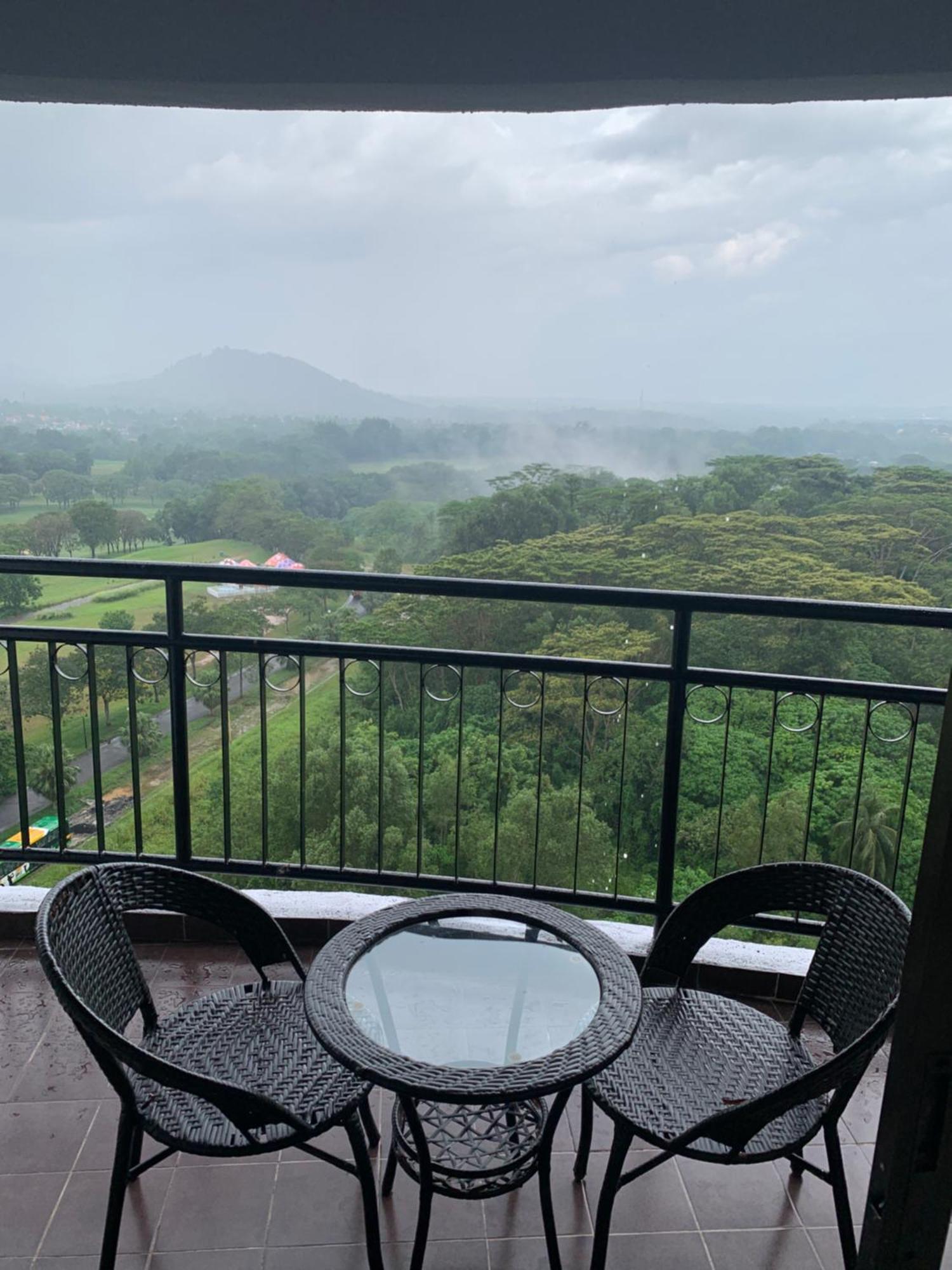 Afamosa Dsavoy Condotel